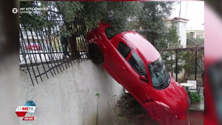 Θεσσαλονίκη:Απίστευτο-περιστατικό.Αυτοκίνητο-πήγαινε-μόνο-του,χωρίς-οδηγό…