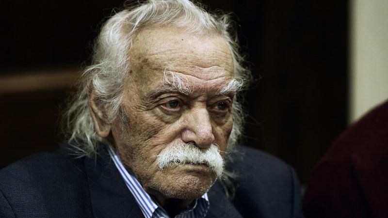 Απίστευτο-κι-όμως-αληθινόΠήραν-τον-Μανώλη-Γλέζο-για-να-τον-καλέσουν-σε-συνέδριοΤι-είπαν-στη-σύντροφο-του.
