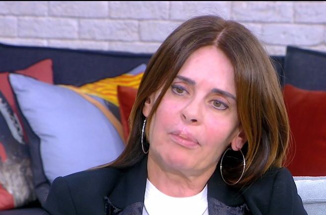 Κατερίνα-Πλουμιδάκη:Συγκλονίζει-η-συγγραφέας-για-την-πλαστική-που-της-κατέστρεψε-τα-χείλη.