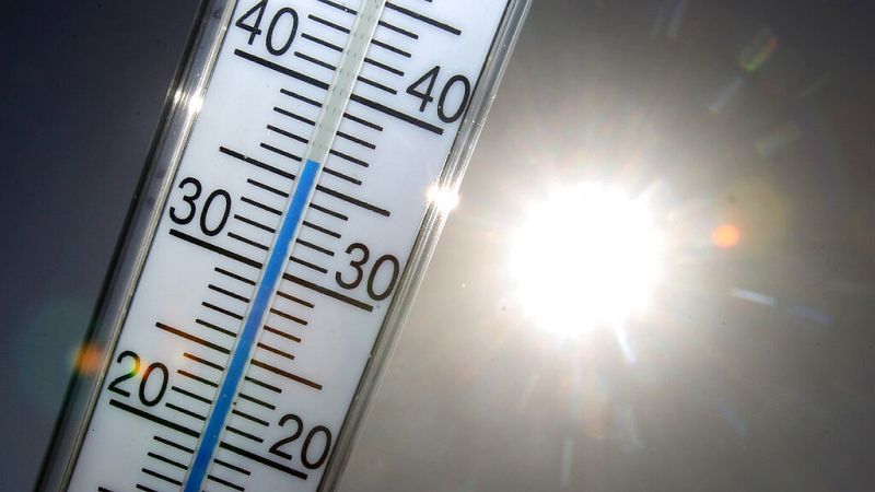 Καιρός:-Έκτακτο-δελτίο-επικίνδυνων-καιρικών-φαινομένων-από-την-ΕΜΥ-–-Θα-σαρώσει-τη-χώρα-ο-καύσωνας-«cleon»