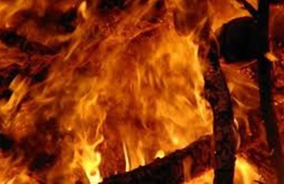 Φωτιά-στην-Κέρκυρα-–-Εκκενώνονται-οικισμοί