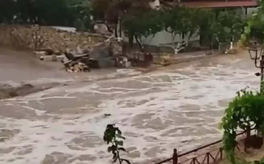 Κακοκαιρία-daniel:-Ώρες-αγωνίας-για-το-ζευγάρι-που-πήγε-για-μήνα-του-μέλιτος-στο-Πήλιο