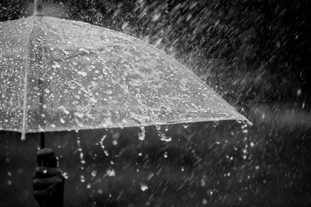 Καιρός-αύριο:-Έρχονται-βροχές-και-την-Παρασκευή-(08/09)-σε-πολλές-περιοχές-της-χώρας