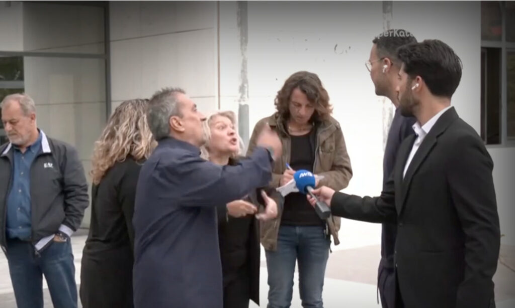 Αδιανόητο-περιστατικό-–-Άγριος-καυγάς-μεταξύ-του-Πέτρου-Κουσουλού-και-της-οικογένειας-της-μητέρας-από-την-Πάτρα