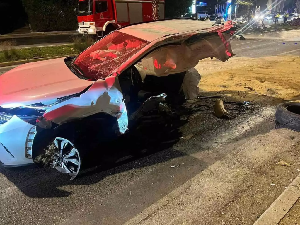 Τροχαίο-στη-Βούλα:-Συγκλονίζει-ο-παππούς-του-νεαρού-τραυματία-–-«Ο-εγγονός-μου-σώθηκε-αλλά-ψυχικά-θα-γίνει-καλά»;