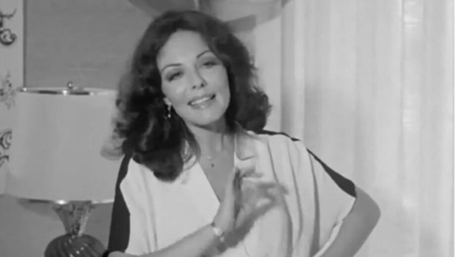 Θρήνος-στην-κηδεία-της-Τέτη-Σχοινάκη:-Τραγική-φιγούρα-ο-αδερφός-της-Μιχάλης